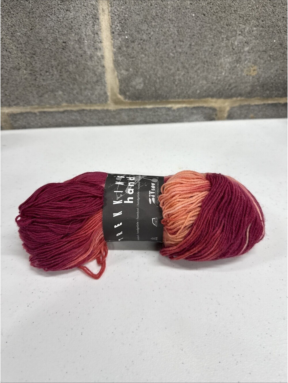 Trekking Hand Art Hand Dyed Yarn Color Kent 1 Skein